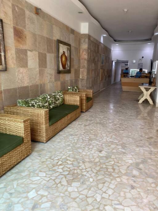 Ap Em Guaruja - 2 Quartos Com Dependencia 외부 사진